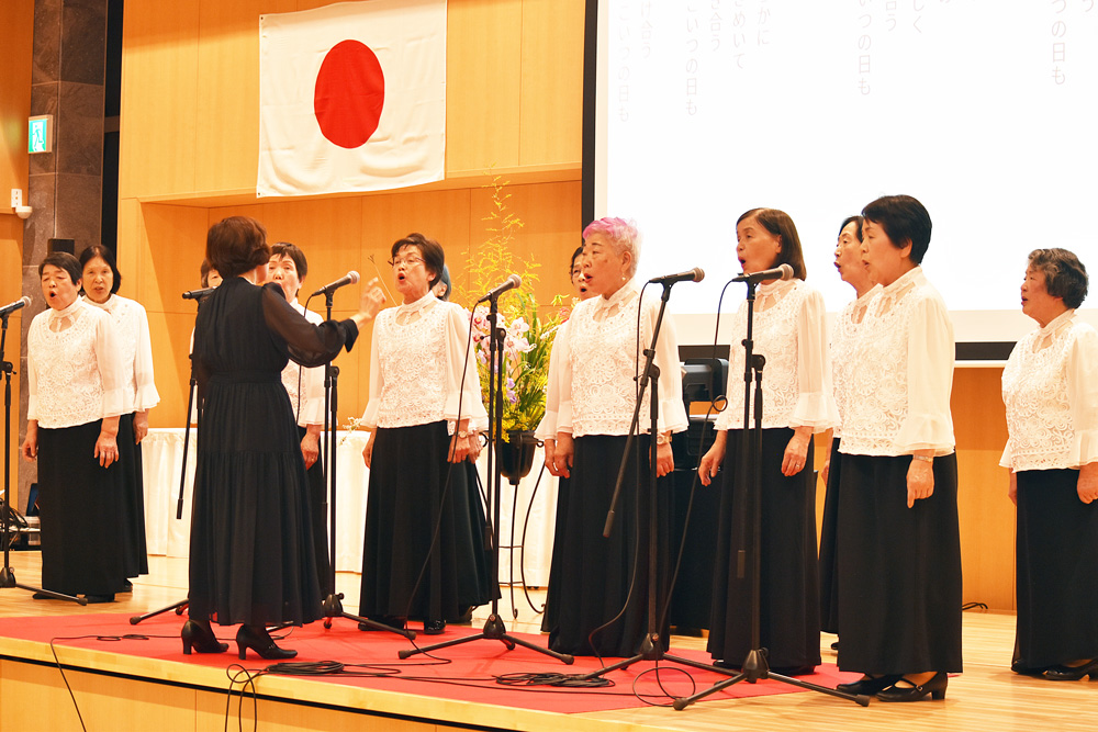 町歌斉唱